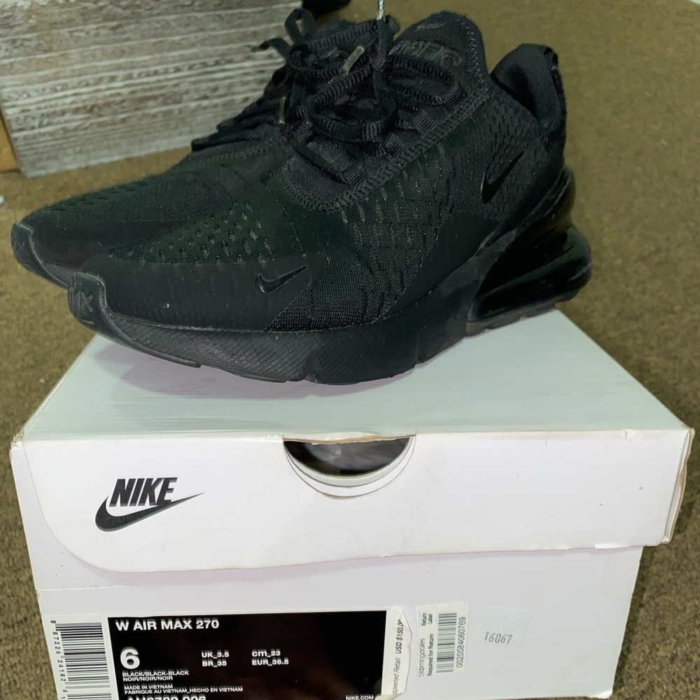 Nike Air Max 270 Women’s